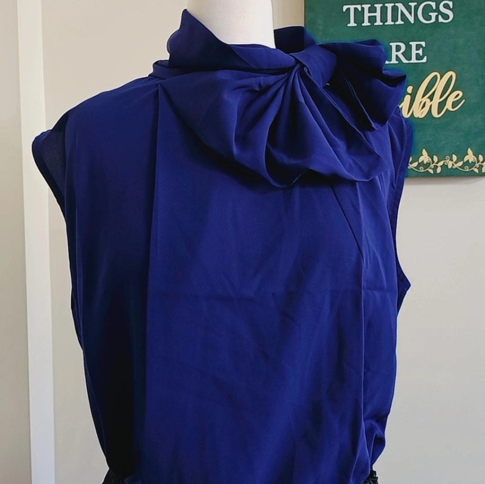 Gracia Bow Detail Top - Picture 3 of 5
